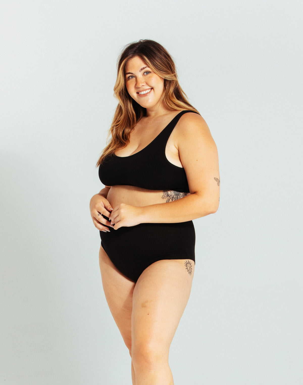 scoop bralette - black