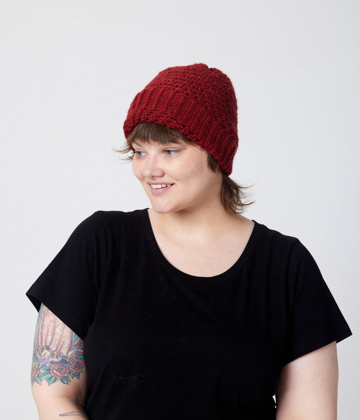 Jude Beanie - Ruby