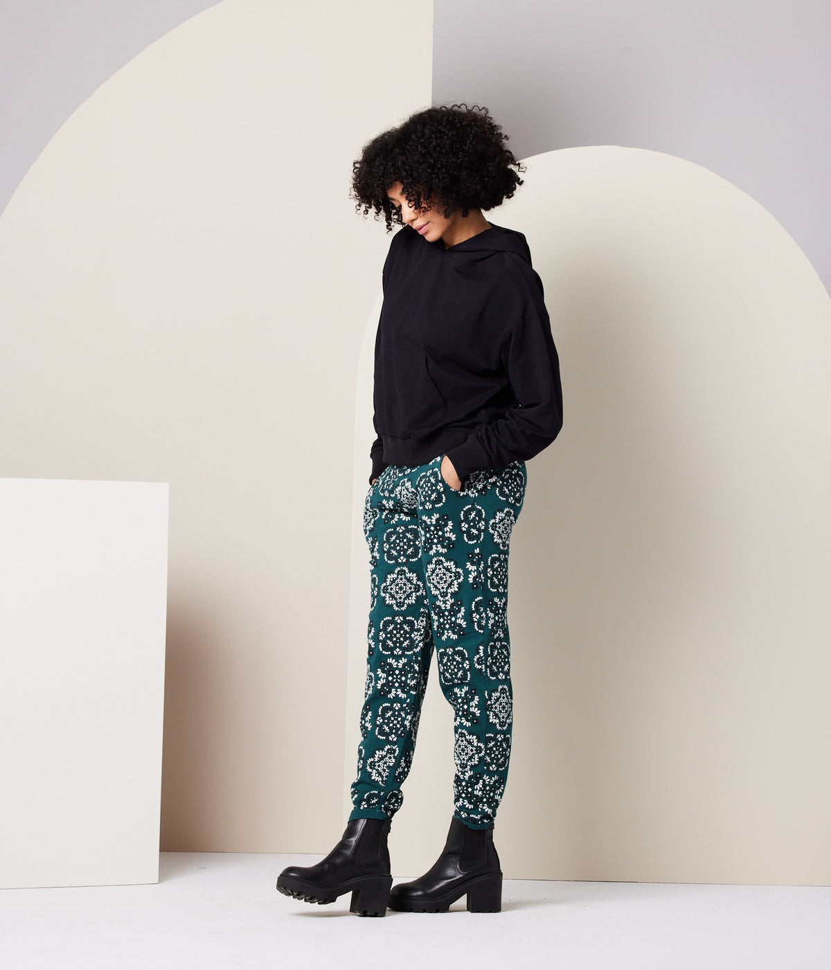 Womens Relaxed Hoodie - Black