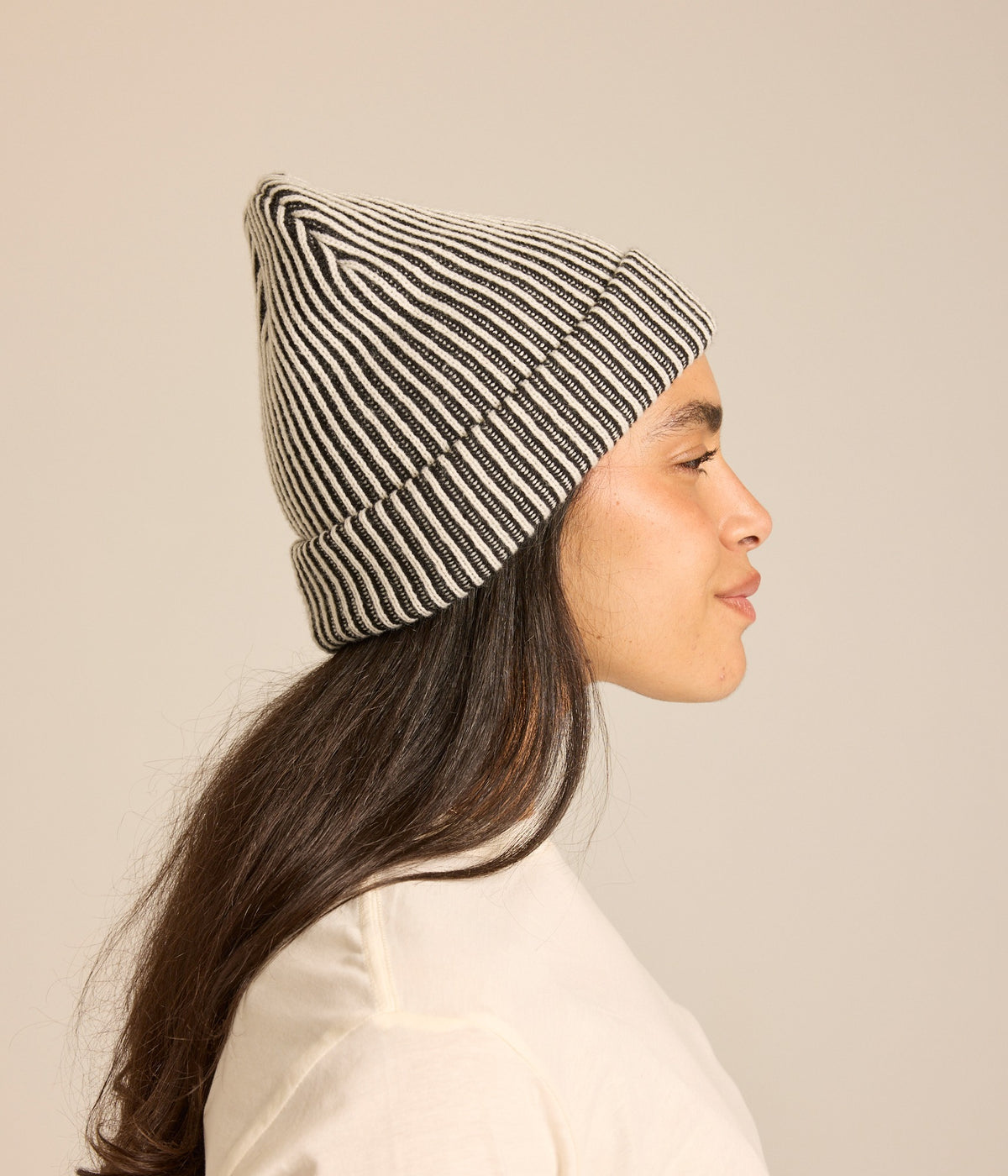 Illusion Beanie - Black/Pearl